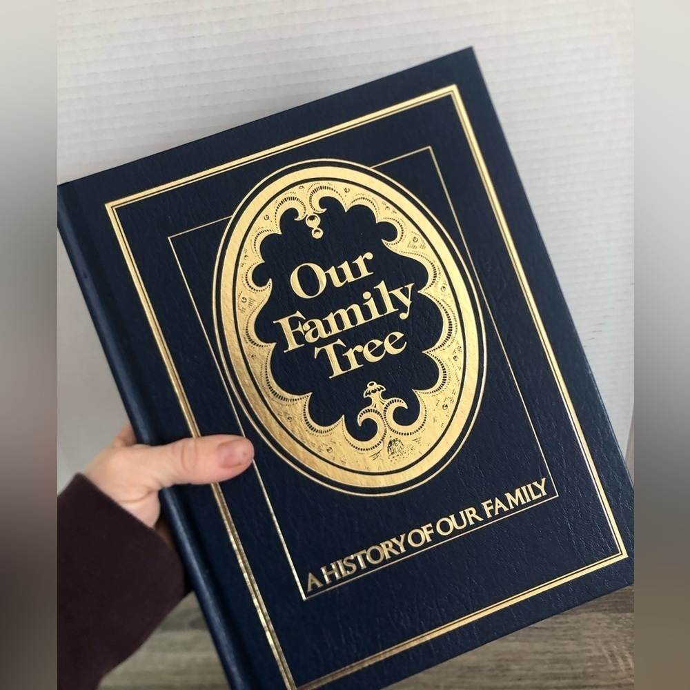Vtg NOS Family Tree Book